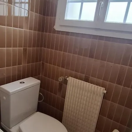 D'hotes La Maison Du Bonheur לינה וארוחת בוקר